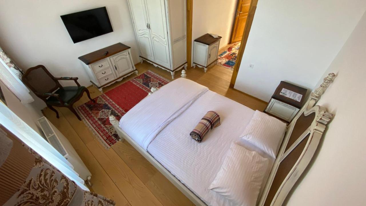 Quiet Abana Bed & Breakfast Bagian luar foto