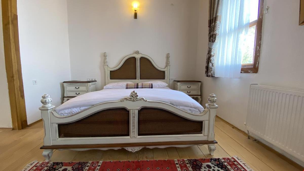 Quiet Abana Bed & Breakfast Bagian luar foto