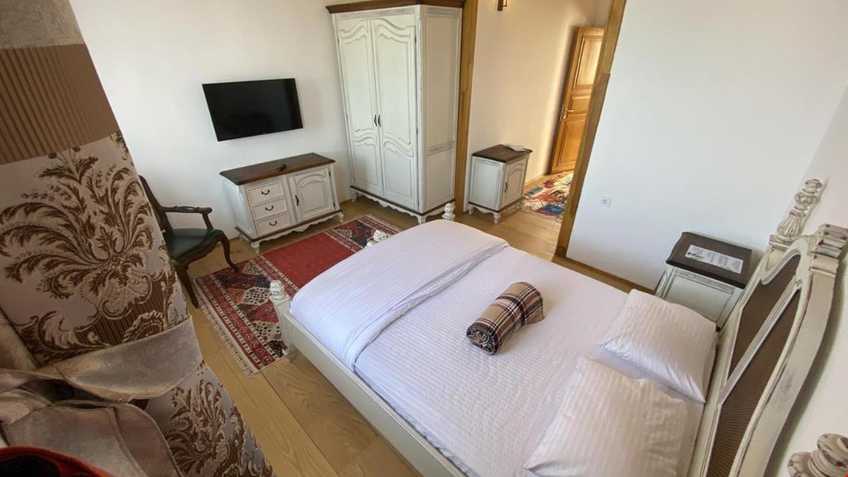 Quiet Abana Bed & Breakfast Bagian luar foto